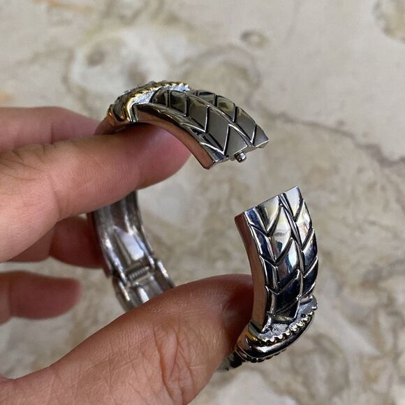 NWOT Two-Tone Silver/Gold & Rhinestone Spring Hinge Cuff Bracelet - Picture 8 of 11